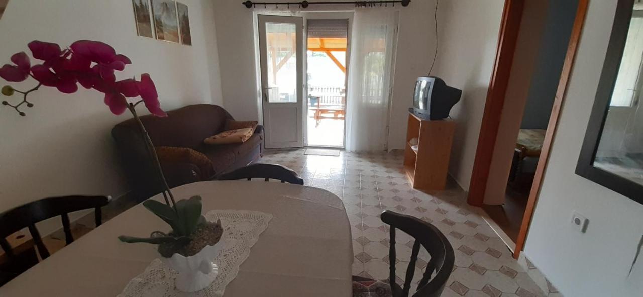 Thomas Nyaralo Villa Balatonmariafurdo Luaran gambar