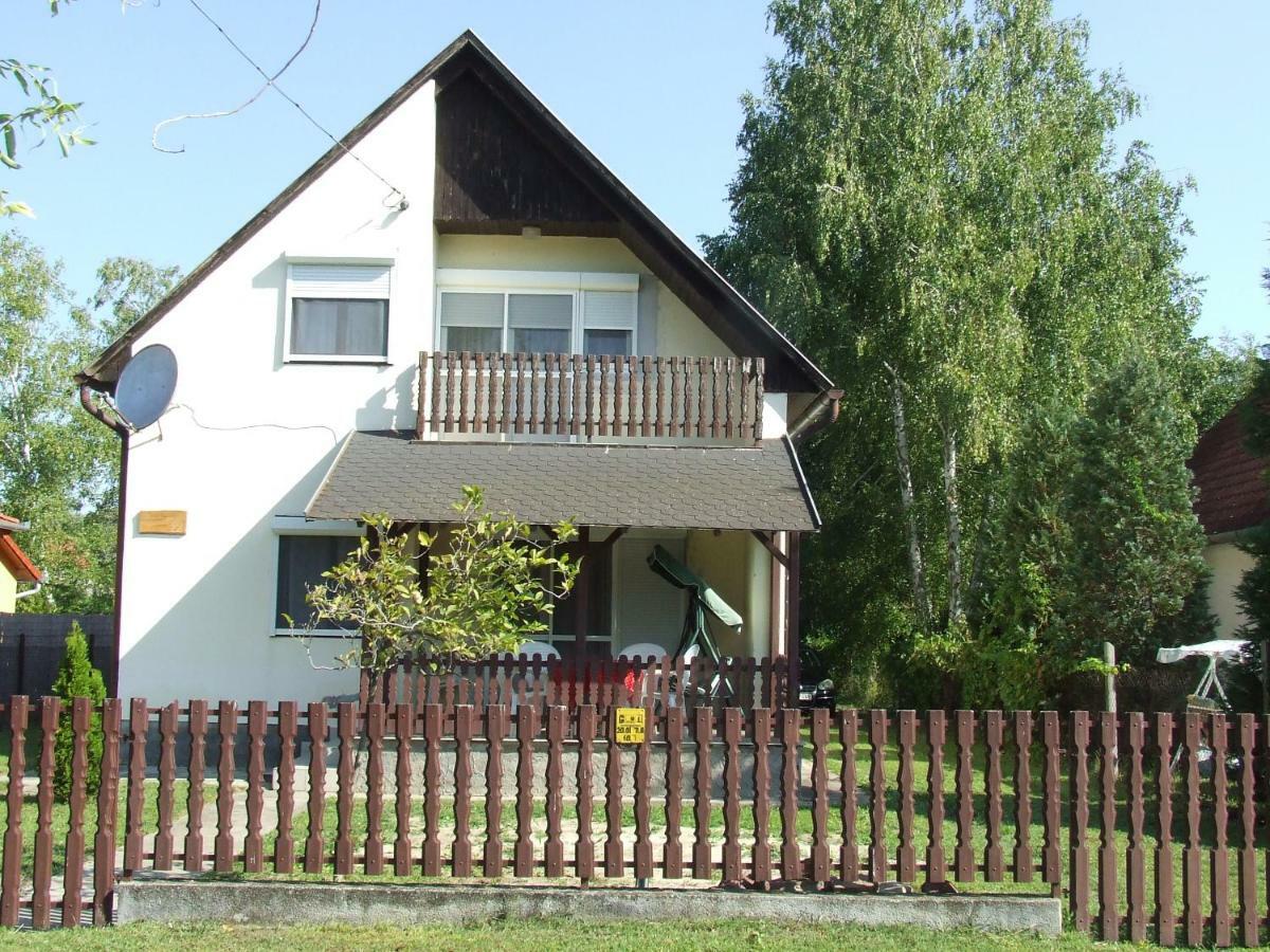 Thomas Nyaralo Villa Balatonmariafurdo Luaran gambar